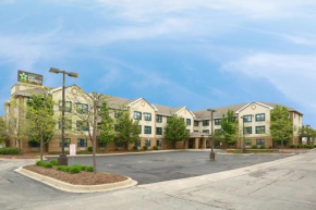 Гостиница Extended Stay America Suites - Detroit - Metropolitan Airport  Ромалас